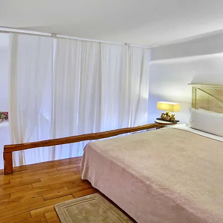 M11 - King And Queens - Luxury With Pool & Gym *